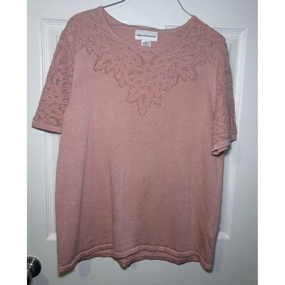 Alfred Dunner Sweaters - Alfred Dunner Women’s Short Sleeve Crochet Sweater Blouse Pink Size Medium
